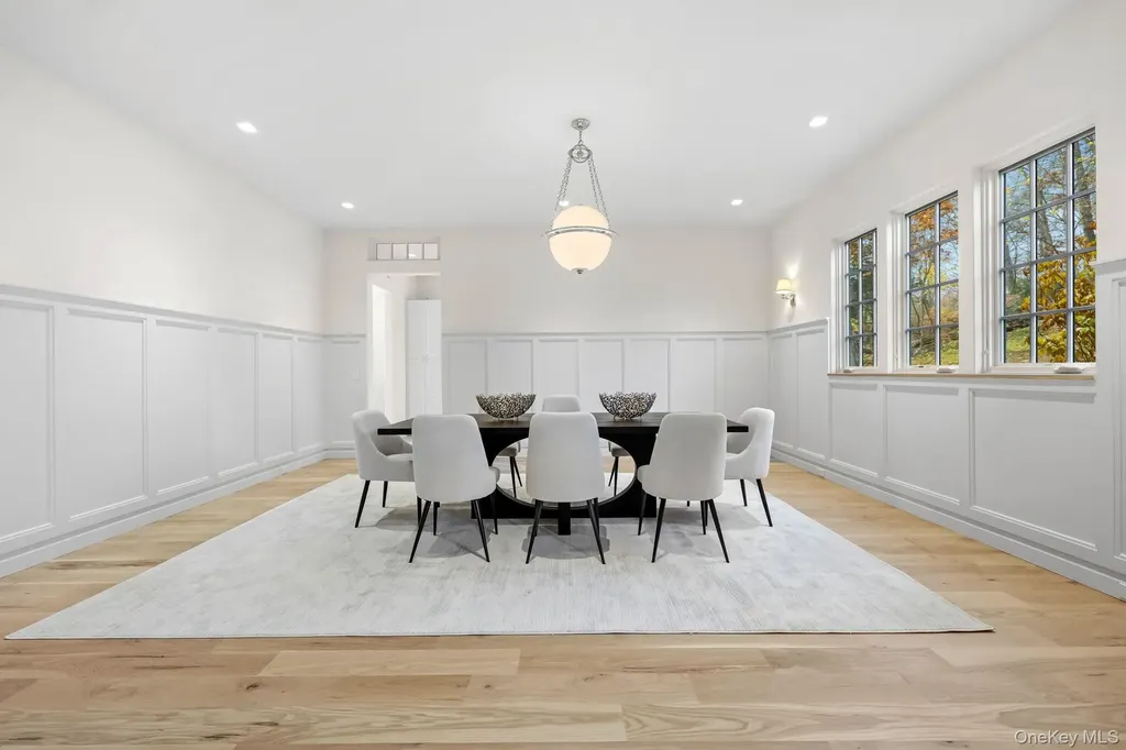 2 Barry Court Bedford NY 10536