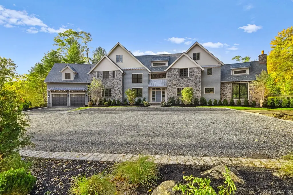 2 Barry Court Bedford NY 10536