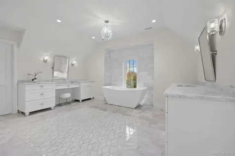 2 Barry Court Bedford NY 10536