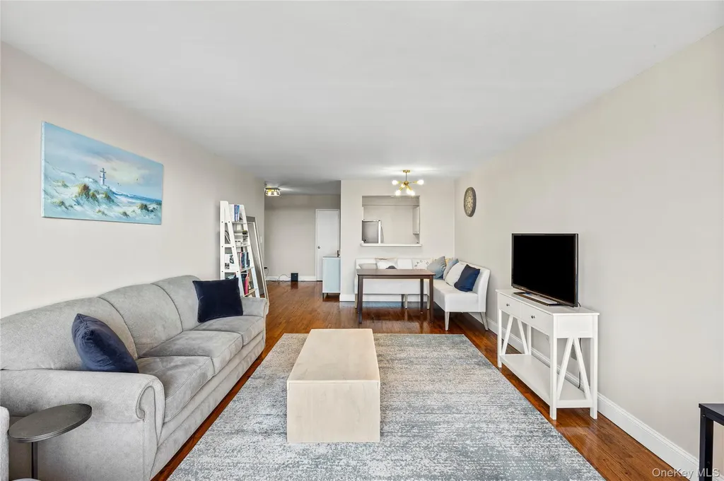 333 E Broadway Long Beach NY 11558
