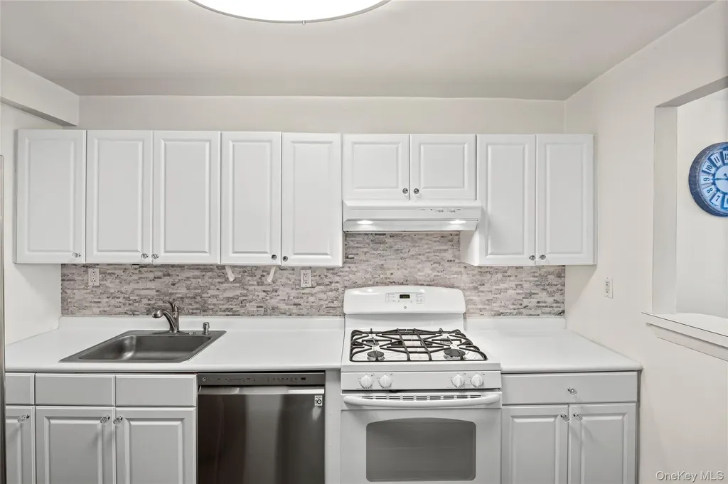 333 E Broadway Long Beach NY 11558