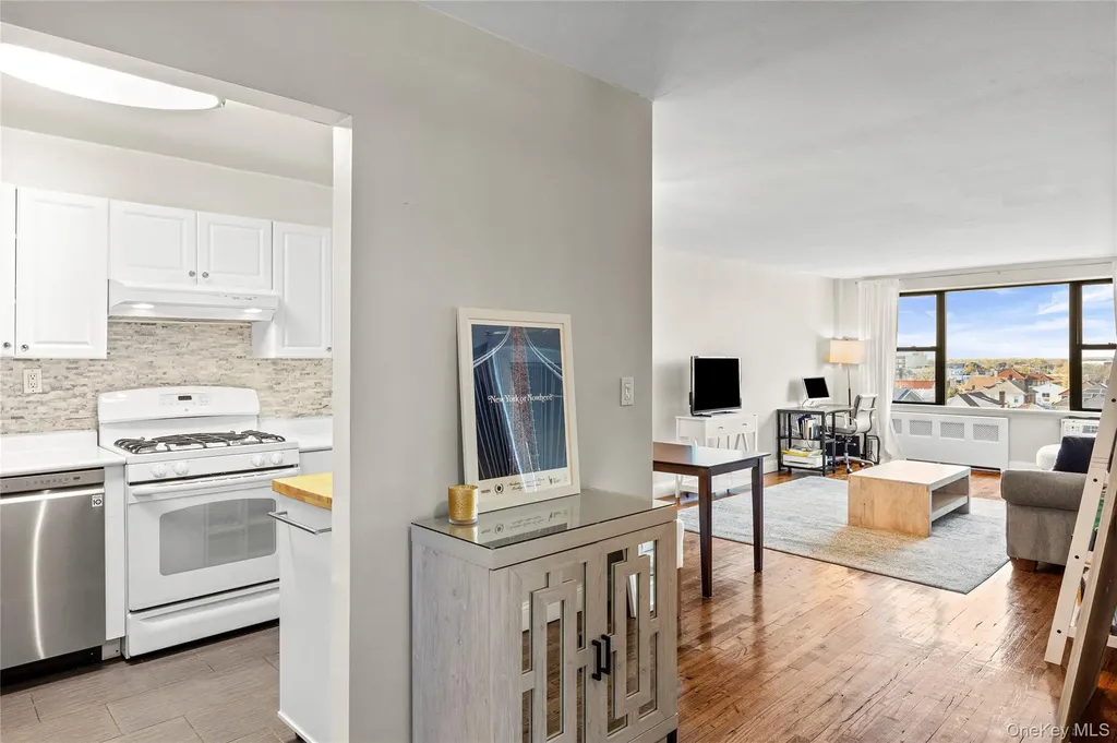 333 E Broadway Long Beach NY 11558