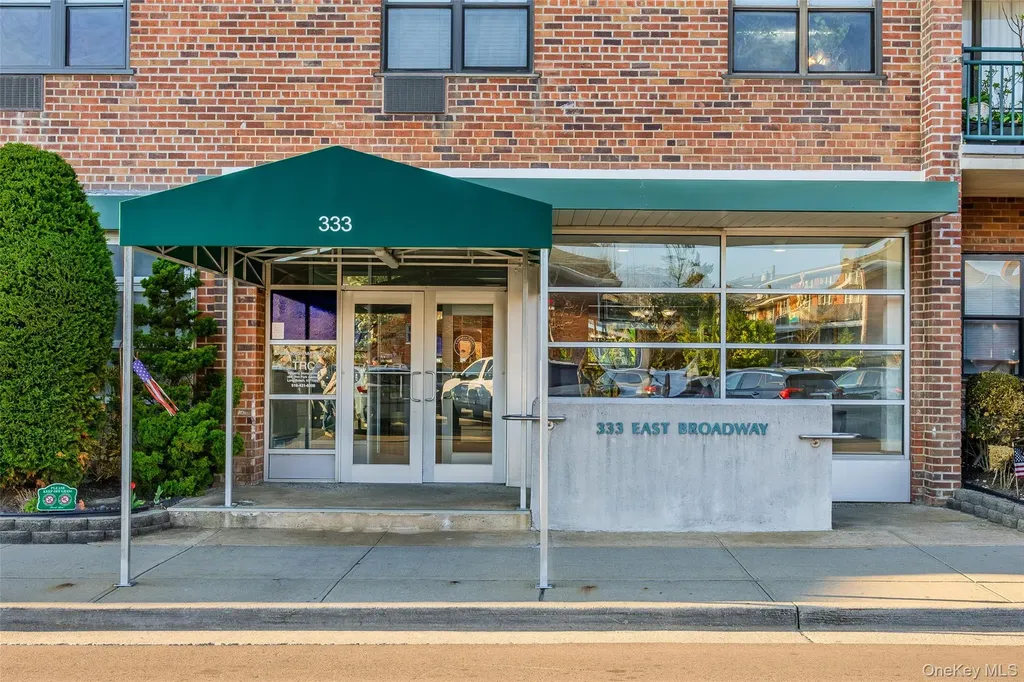 333 E Broadway Long Beach NY 11558