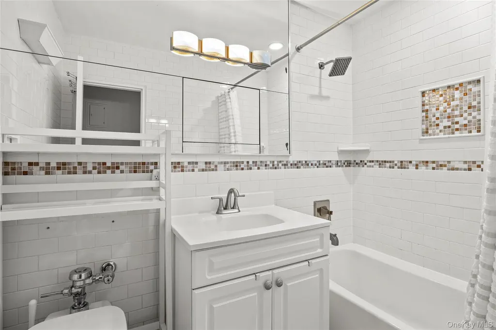 333 E Broadway Long Beach NY 11558