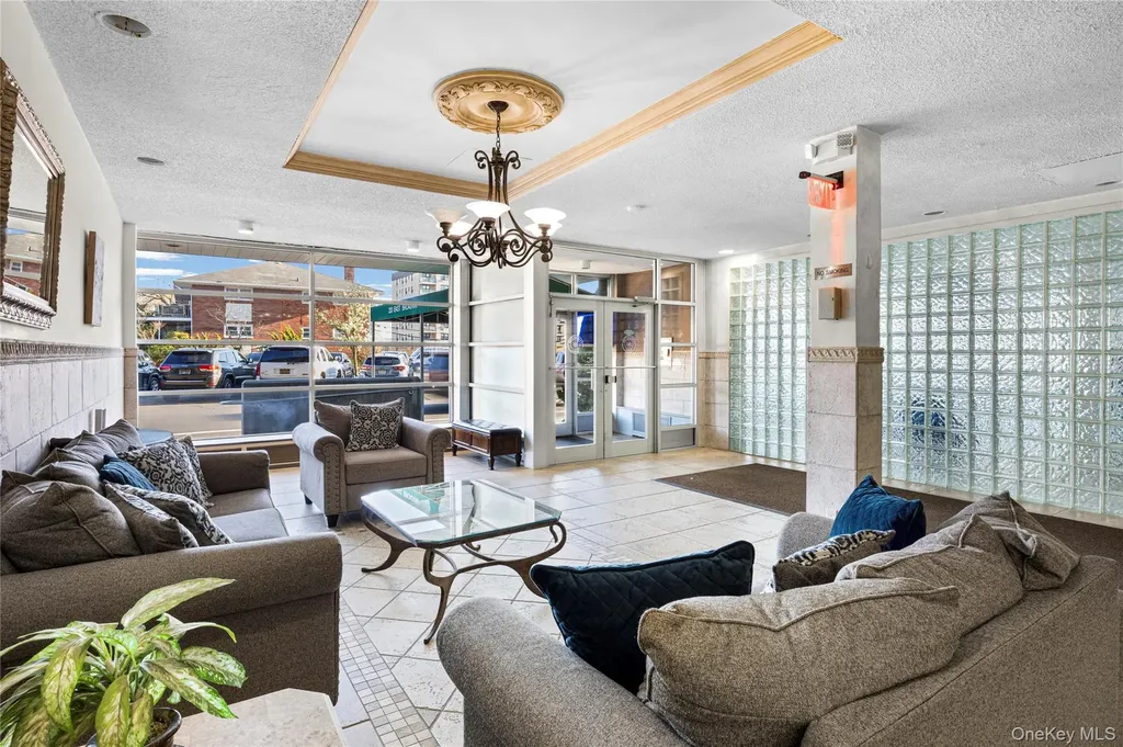 333 E Broadway Long Beach NY 11558