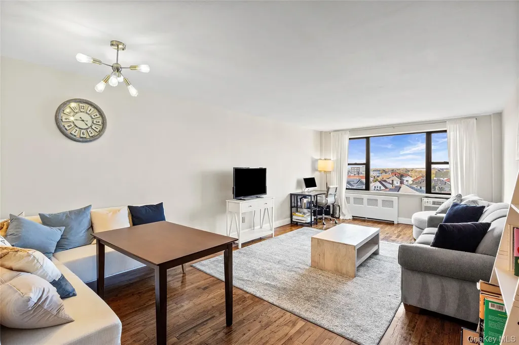 333 E Broadway Long Beach NY 11558