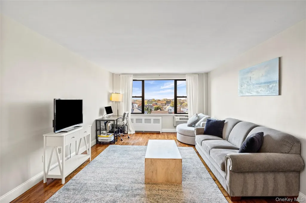 333 E Broadway Long Beach NY 11558