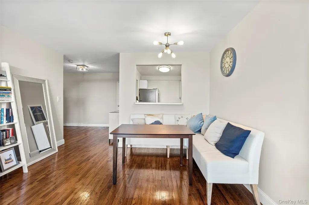 333 E Broadway Long Beach NY 11558