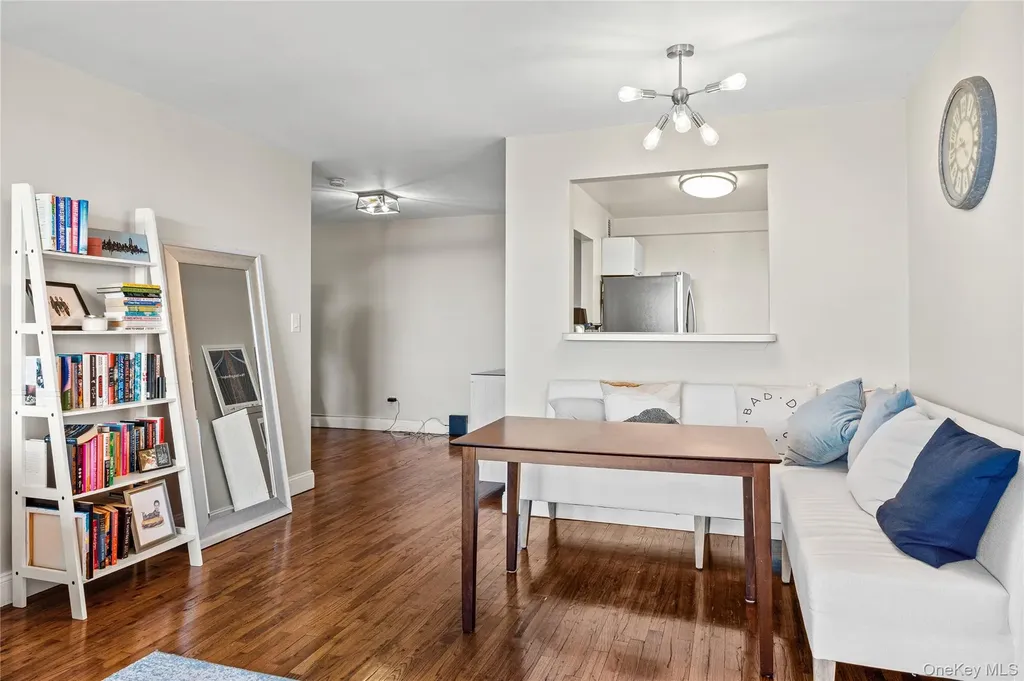 333 E Broadway Long Beach NY 11558