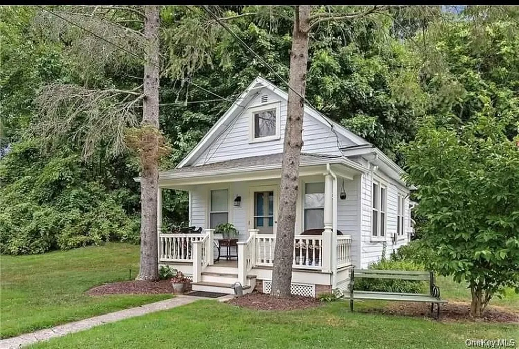 20 Main Street Hughsonville NY 12590