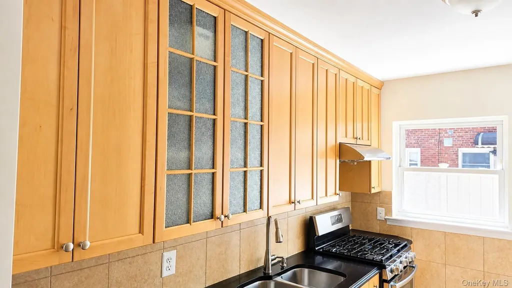 7345 197th Street Fresh Meadows NY 11366