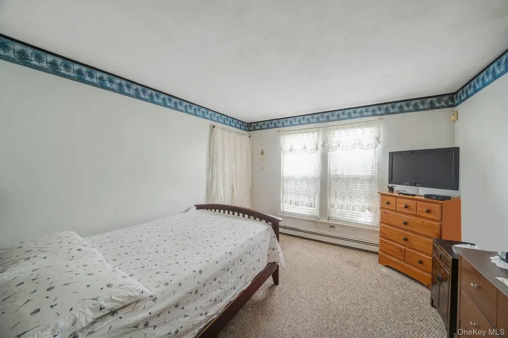 75 2nd Place Central Islip NY 11722
