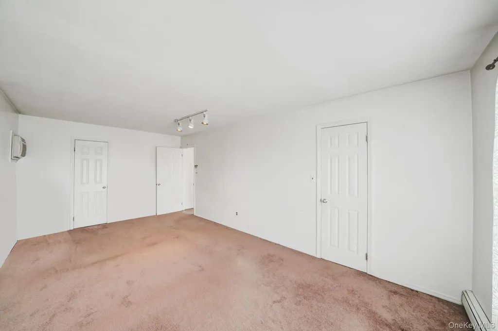 75 2nd Place Central Islip NY 11722
