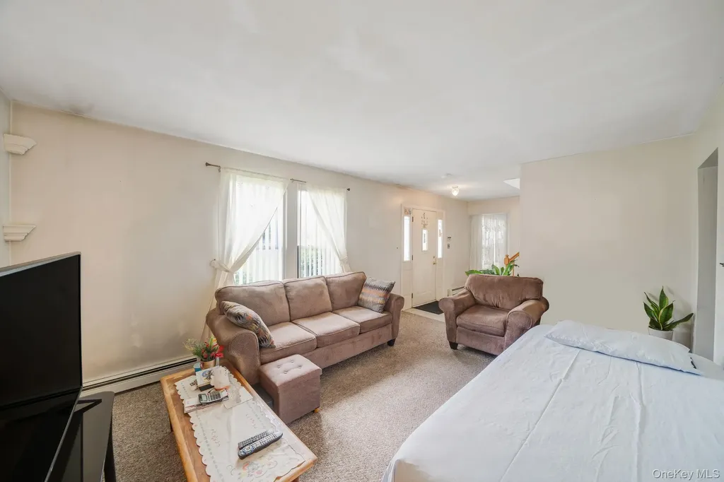 75 2nd Place Central Islip NY 11722