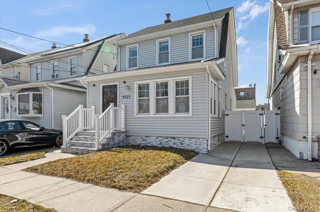 93-22 245th Street Floral Park NY 11001