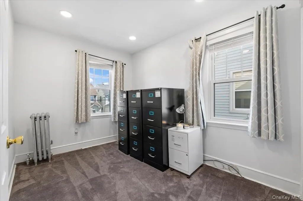 93-22 245th Street Floral Park NY 11001