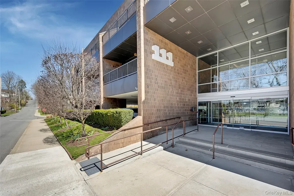 111 Brook Street Scarsdale NY 10583