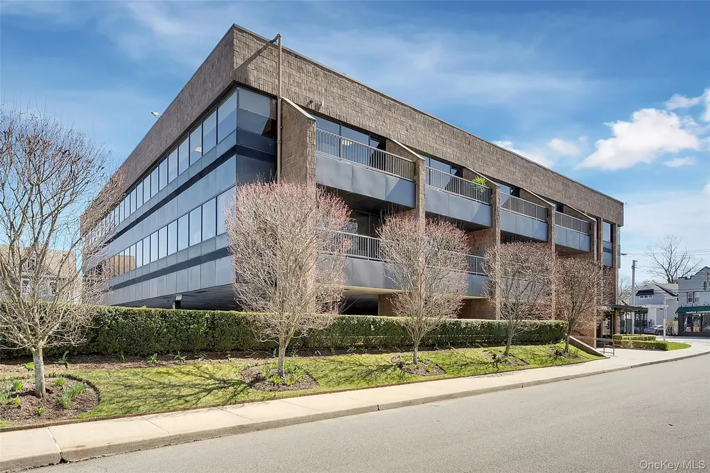 111 Brook Street Scarsdale NY 10583