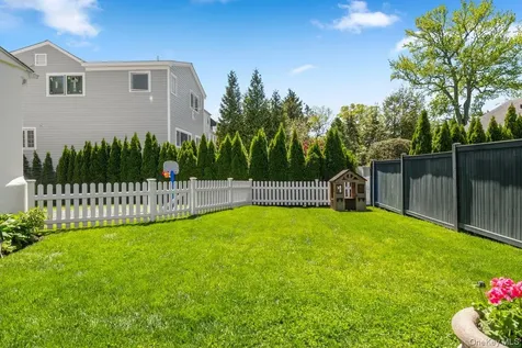 24 Homer Avenue Larchmont NY 10538