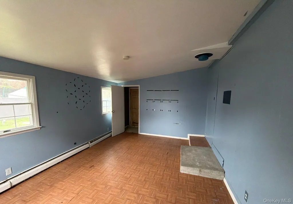 209 Moffitt Boulevard Islip NY 11751