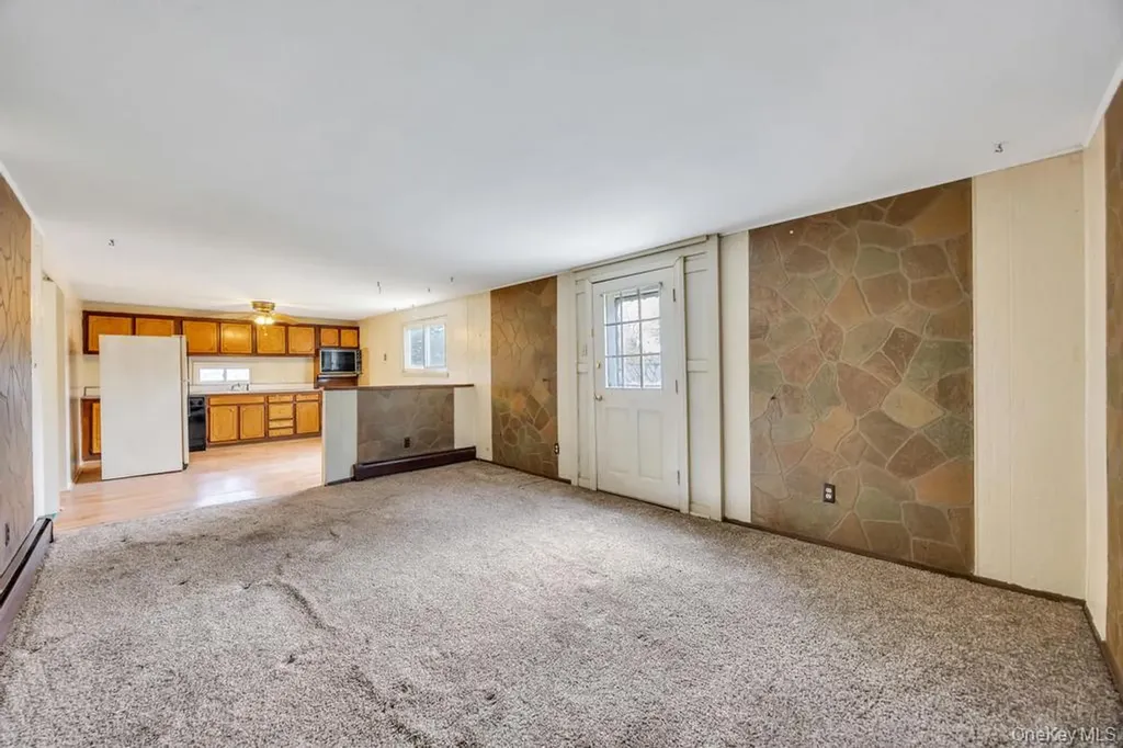 344 Boyle Road Selden NY 11784