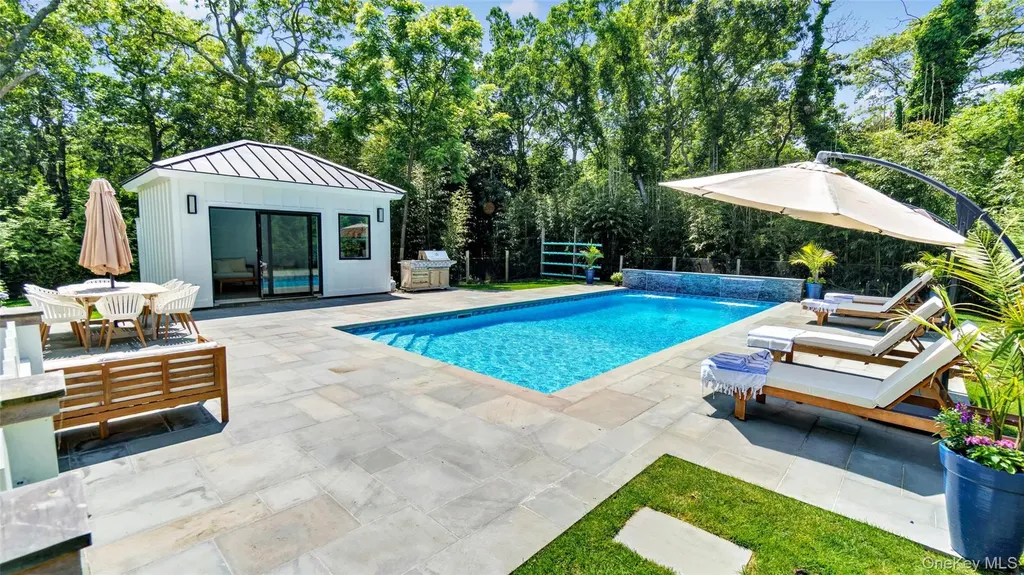 37 Wakeman Road Hampton Bays NY 11946
