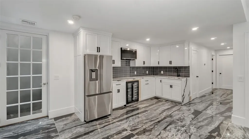 37 Wakeman Road Hampton Bays NY 11946