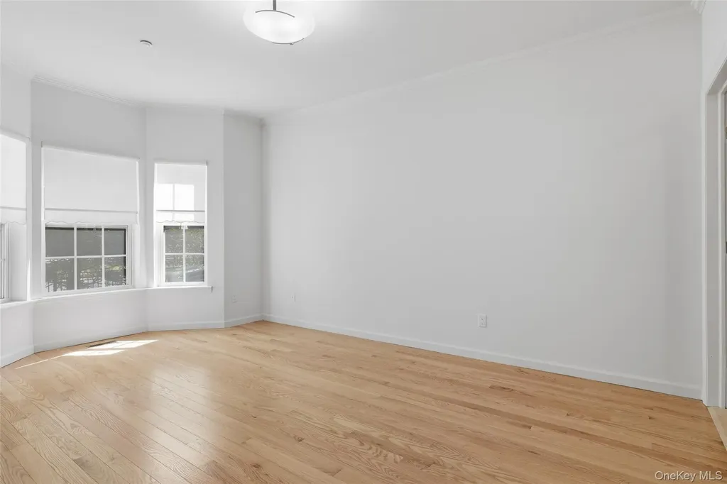 106 Spring Drive East Meadow NY 11554