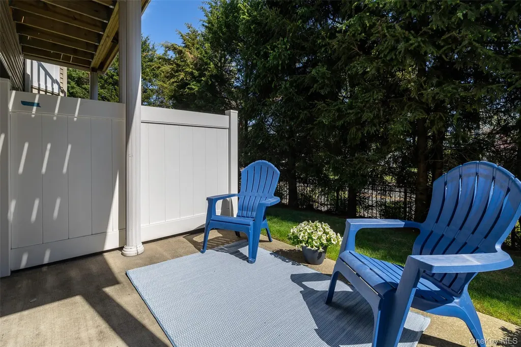 106 Spring Drive East Meadow NY 11554