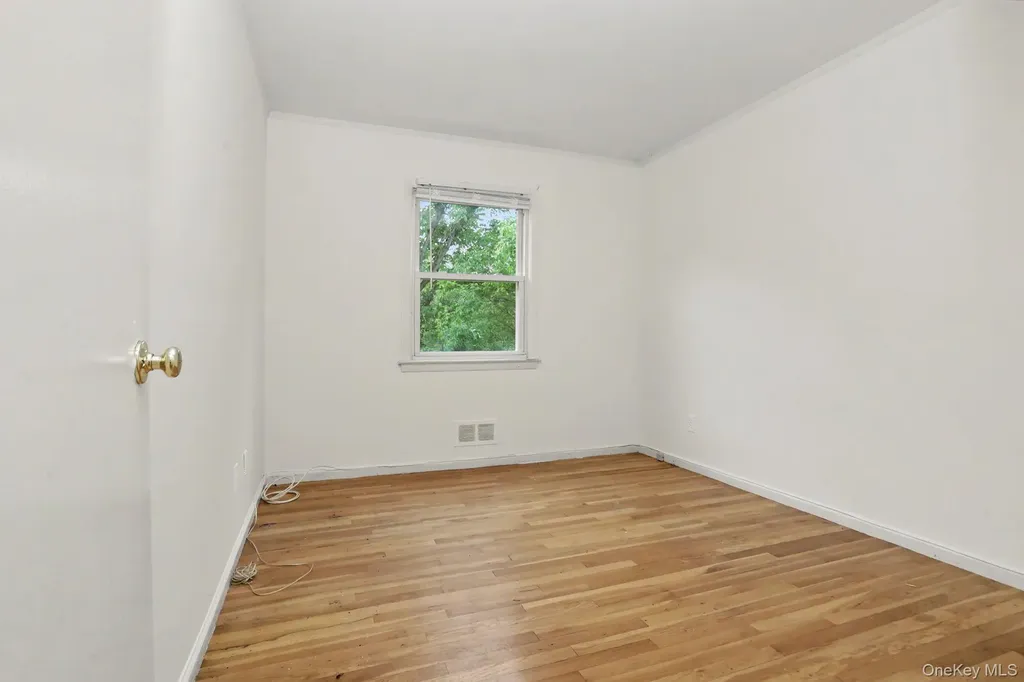 24 Bradford Avenue Harrison NY 10528