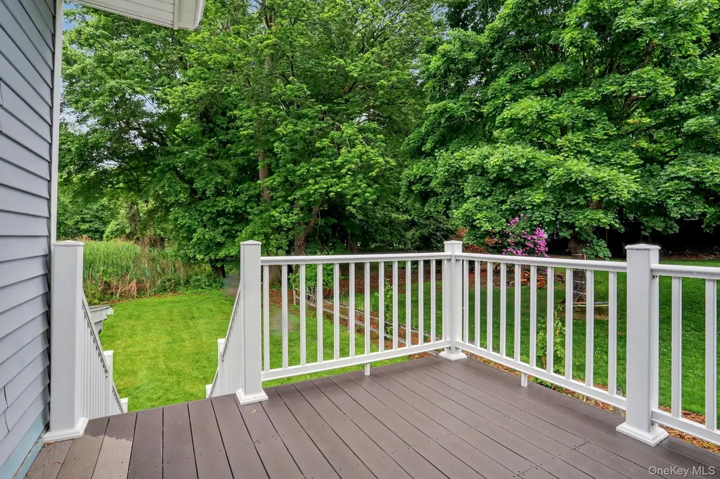 24 Bradford Avenue Harrison NY 10528