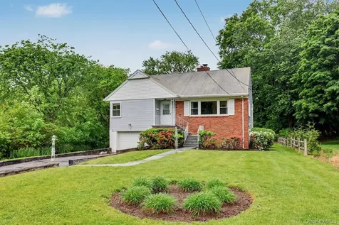 24 Bradford Avenue Harrison NY 10528