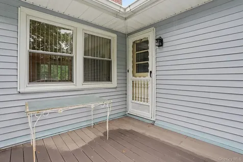24 Bradford Avenue Harrison NY 10528