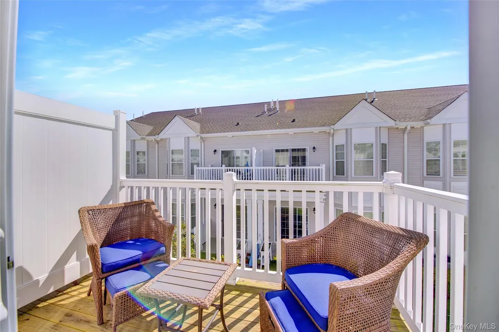 107 Spring Drive Seaford NY 11783