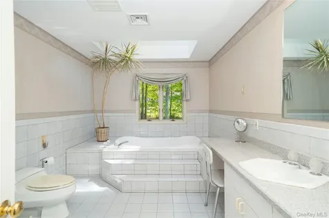 1 Ridge Court Carmel NY 10512