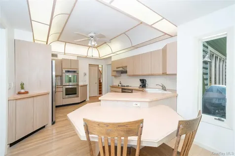 1 Ridge Court Carmel NY 10512