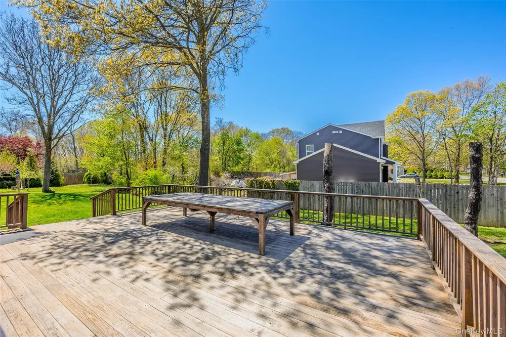 405 Puritan Drive Yaphank NY 11967