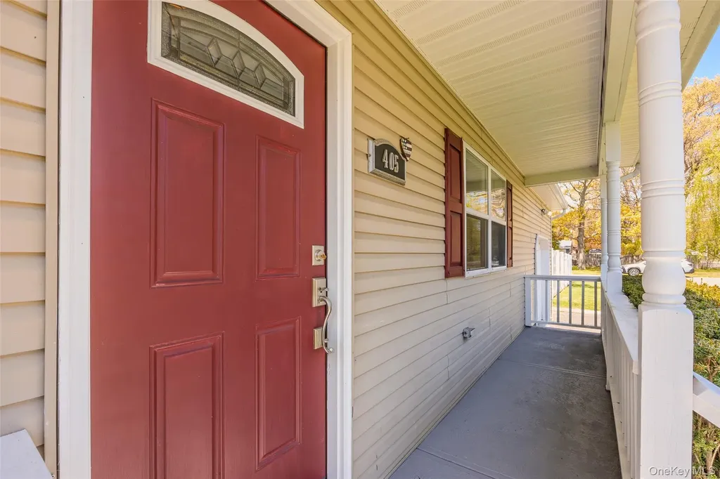 405 Puritan Drive Yaphank NY 11967