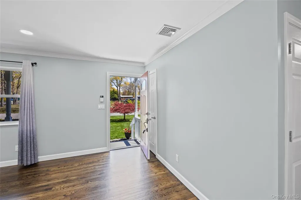 405 Puritan Drive Yaphank NY 11967