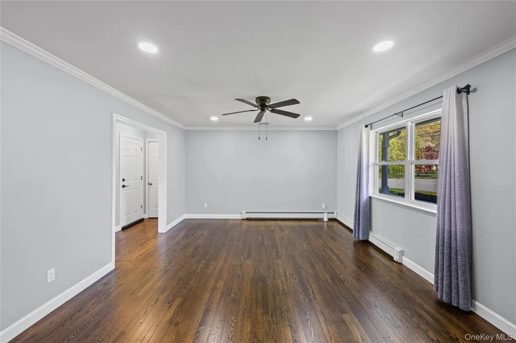 405 Puritan Drive Yaphank NY 11967