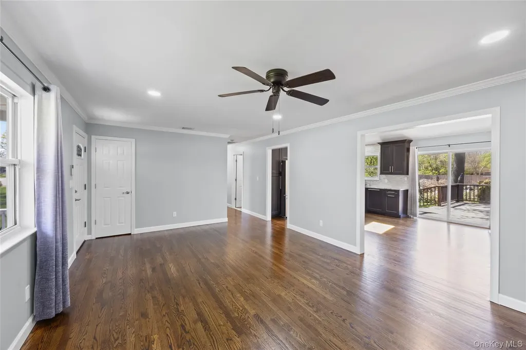 405 Puritan Drive Yaphank NY 11967