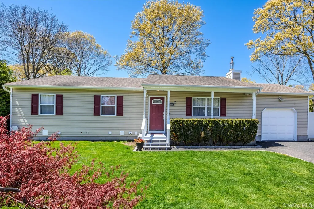 405 Puritan Drive Yaphank NY 11967