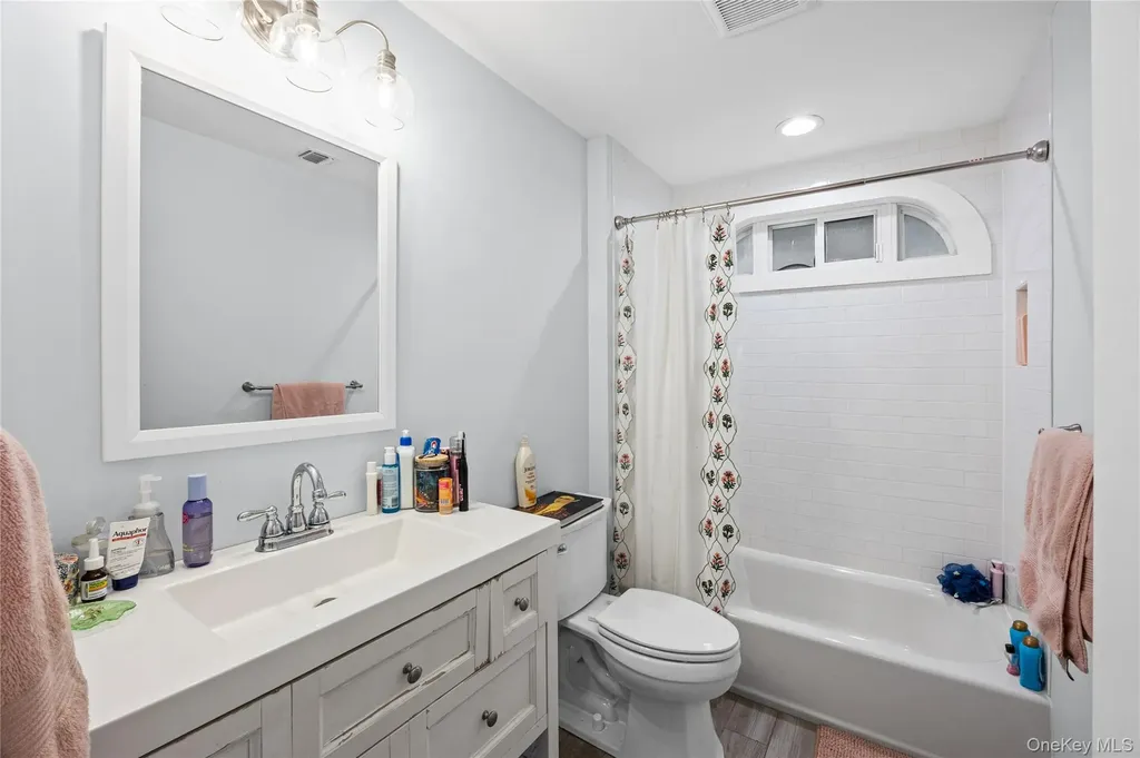 25 E Shore Drive Massapequa NY 11758