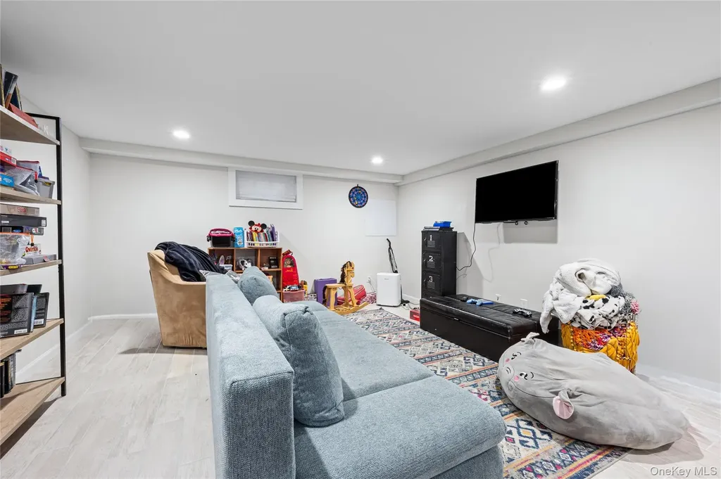 25 E Shore Drive Massapequa NY 11758