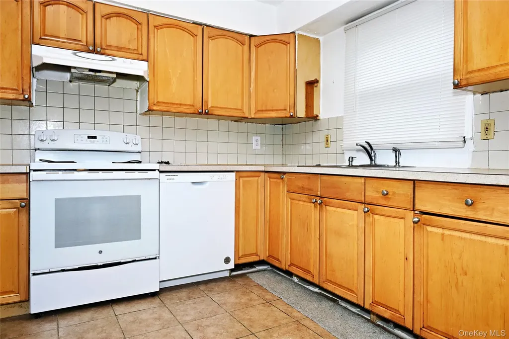 40 Hawkins Road Centereach NY 11720