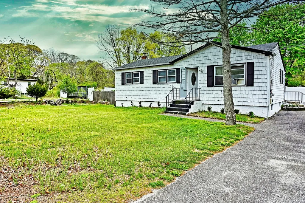 40 Hawkins Road Centereach NY 11720