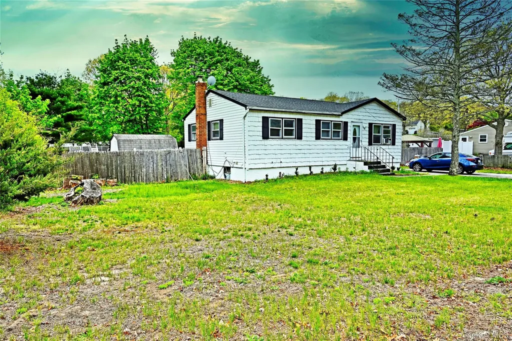 40 Hawkins Road Centereach NY 11720