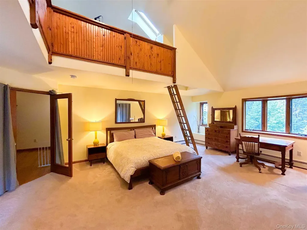 5 Camelot Marlboro NY 12542