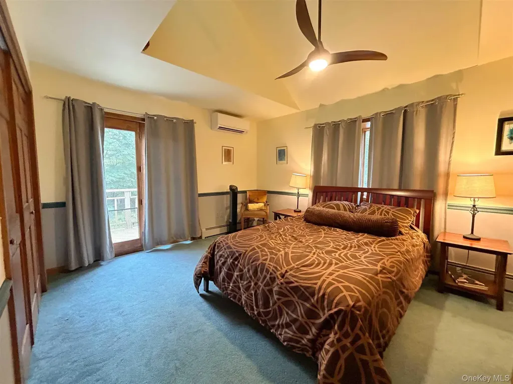 5 Camelot Marlboro NY 12542