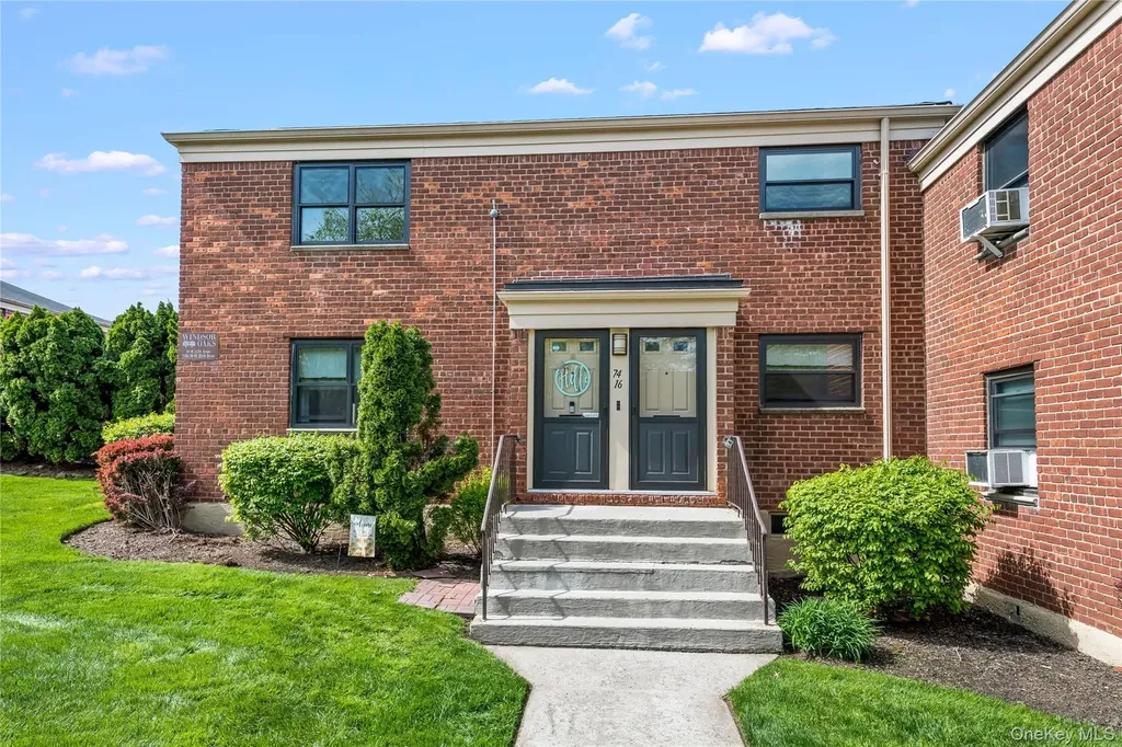 74-16 220 Street Bayside NY 11364